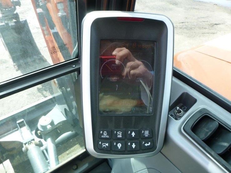 2023-develon-dx85r-3-hydraulic-excavator-image-10