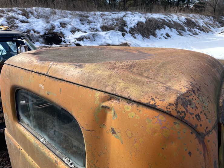 #13026-•-(1)-vintage-truck-and-(2)-vintage-cars-(no-title)-image-24