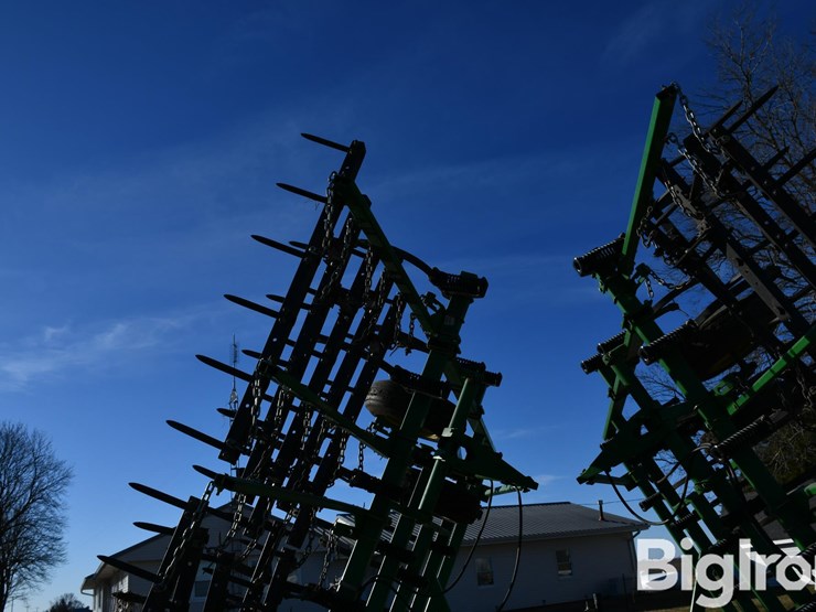 john-deere-32-image-20