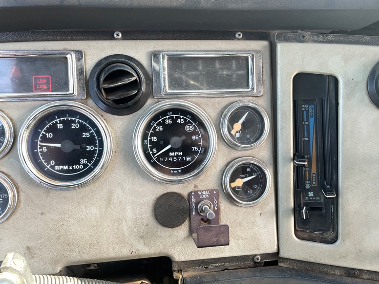 1994-ford-lts9000-image-37