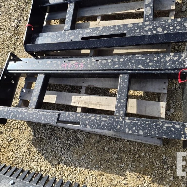 WOLVERINE PFF2-13-45W SKID STEER PALLET FORK FRAME