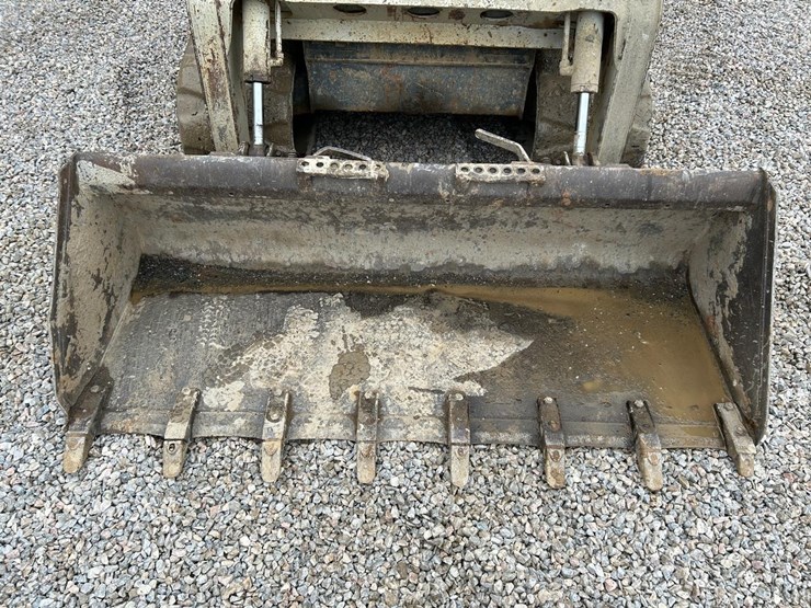 takeuchi-tl230-image-9