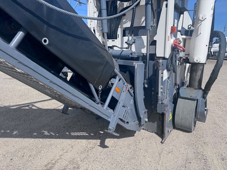 2015-wirtgen-w100i-image-25