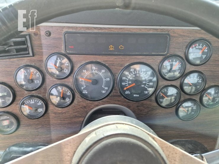 1994-western-star-semi-tractor-9209-image-16