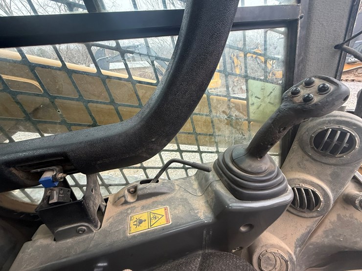 caterpillar-299d2-image-33