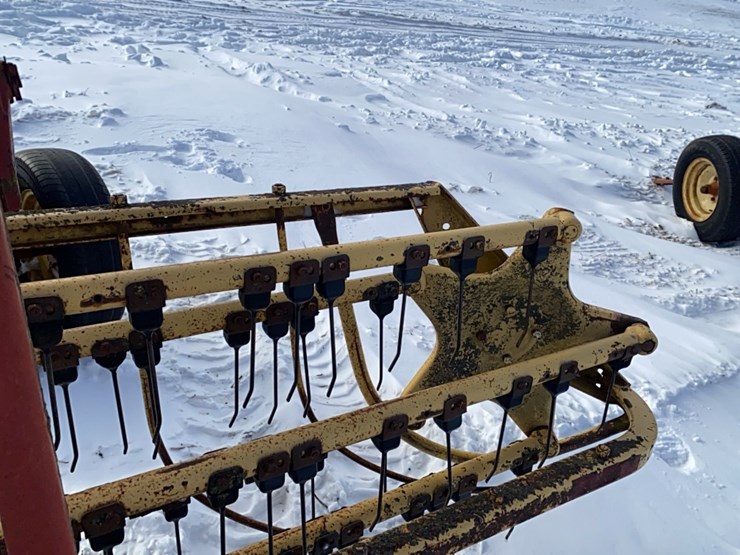 new-holland-258-image-15