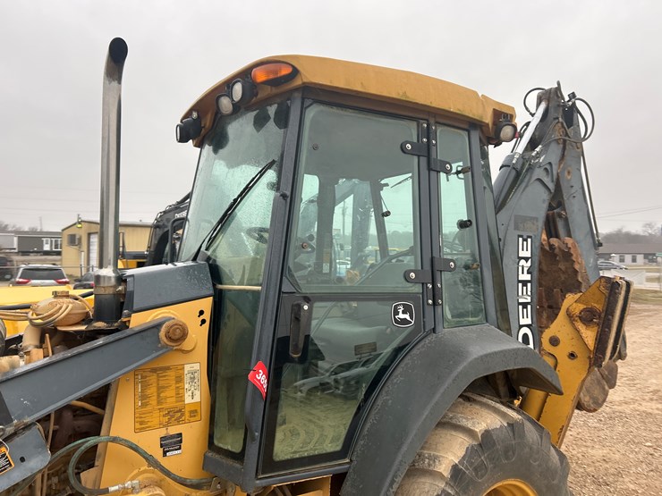2011-deere-310sj-image-50