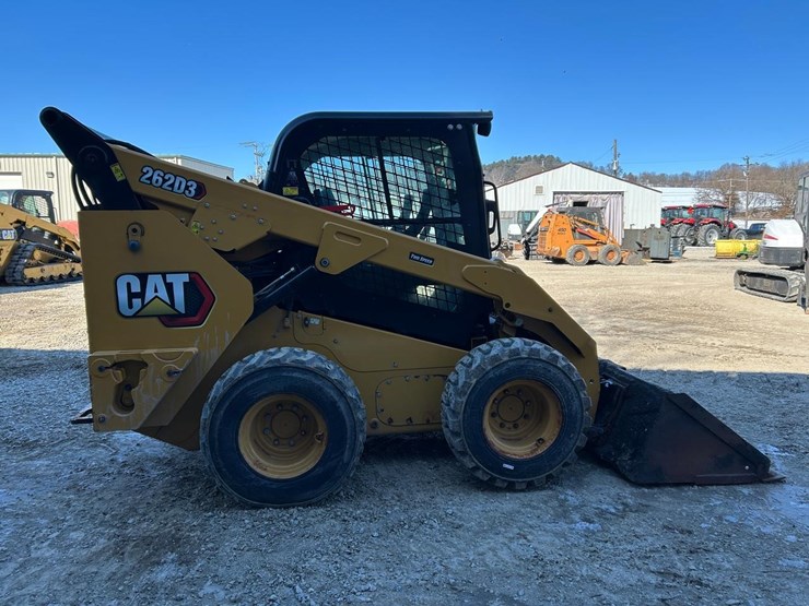 2022-caterpillar-262d3-image-5