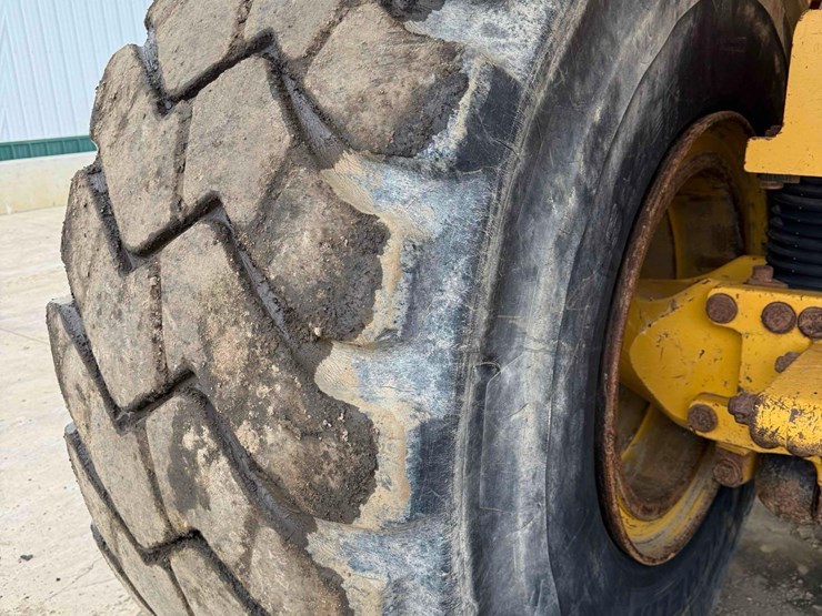 2014-deere-370e-image-18