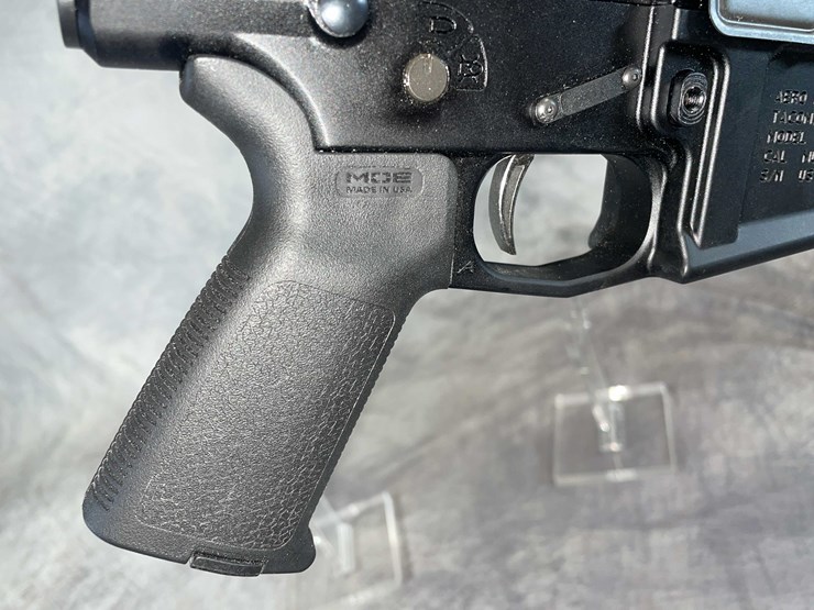 #1240-•-aero-precision-m5-ar10,-6.5-creedmoor-semi-auto-rifle,-sn:-us110516-(neenah,-wi)-image-13