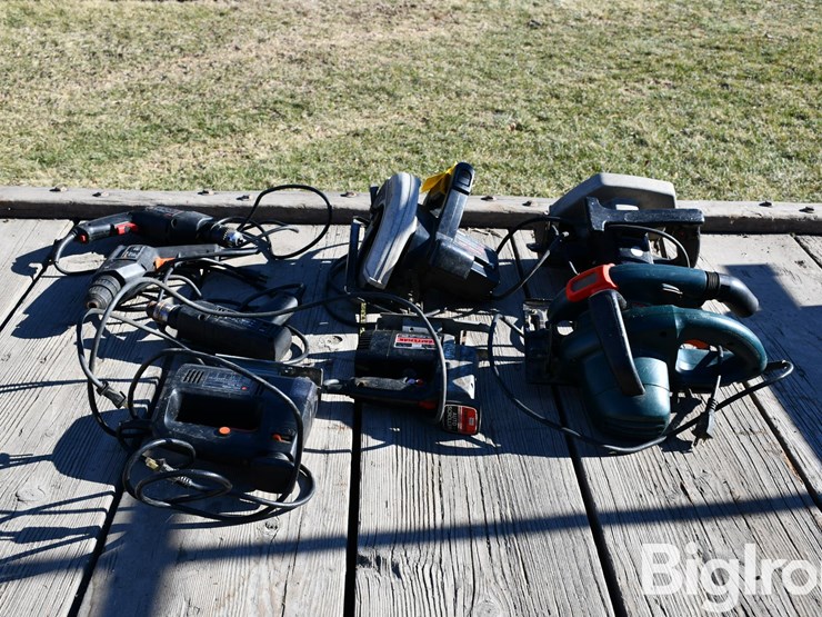 lot-of-power-tools-image-6