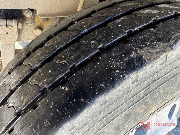 1998-mack-rd688s-image-8