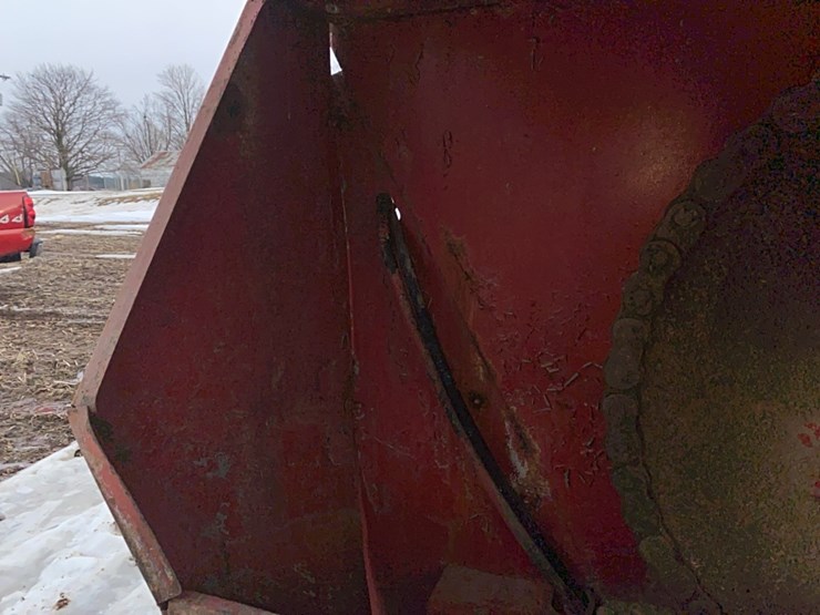 new-holland-3118-image-11