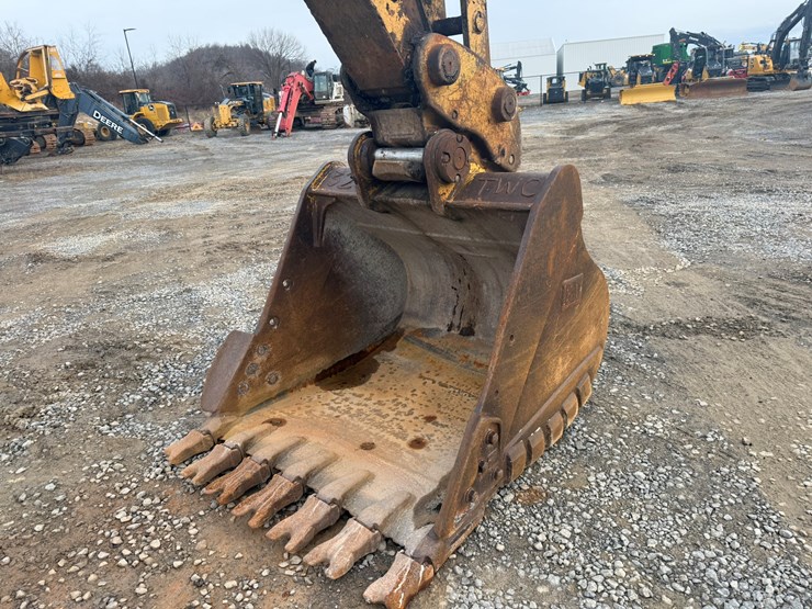 2004-caterpillar-321c-image-11