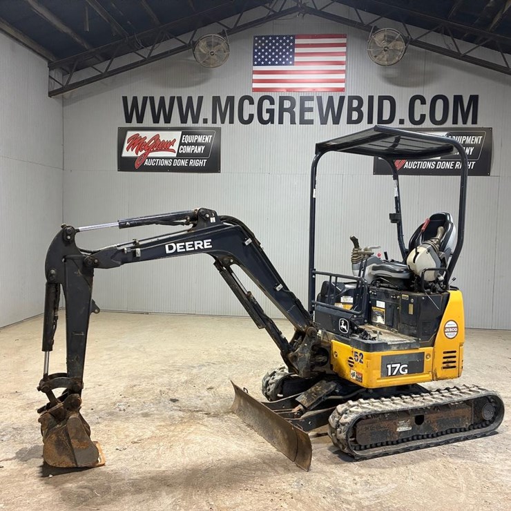 2019 DEERE 17G