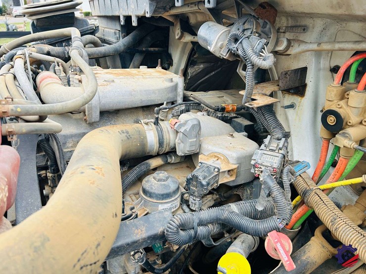 2012-international-durastar-4300-image-24