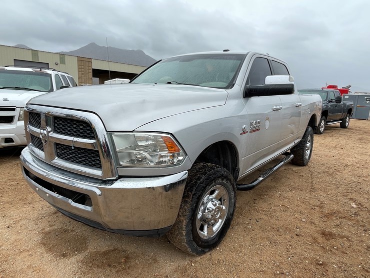 2014-dodge-2500-image-45