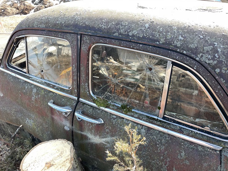 #13026-•-(1)-vintage-truck-and-(2)-vintage-cars-(no-title)-image-141