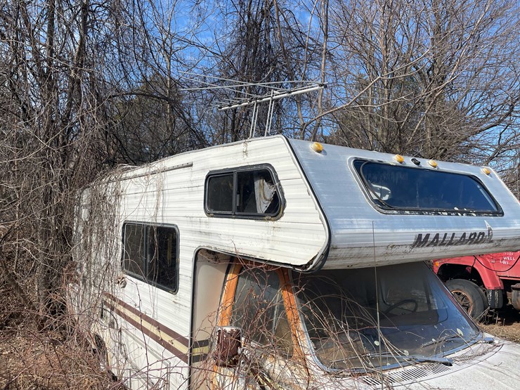 #13021-•-1977-mallard-coach-(no-title)-image-15