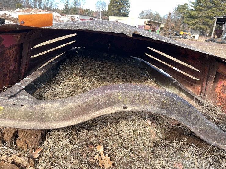 #13042-•-vintage-ford-hood-image-9