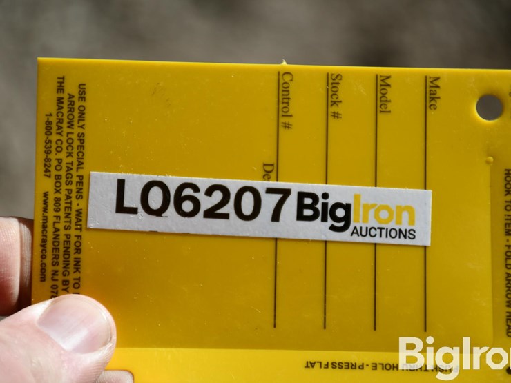 carlisle-20.5x8.0-10-tire-on-6-bolt-rim-image-17