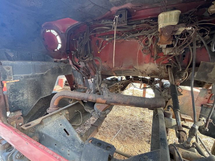 1986-ford-8000-image-34