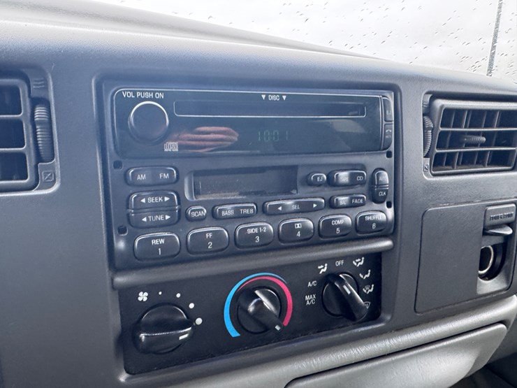 2003-ford-f250-image-31