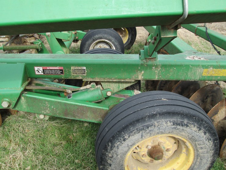 john-deere-637-image-10