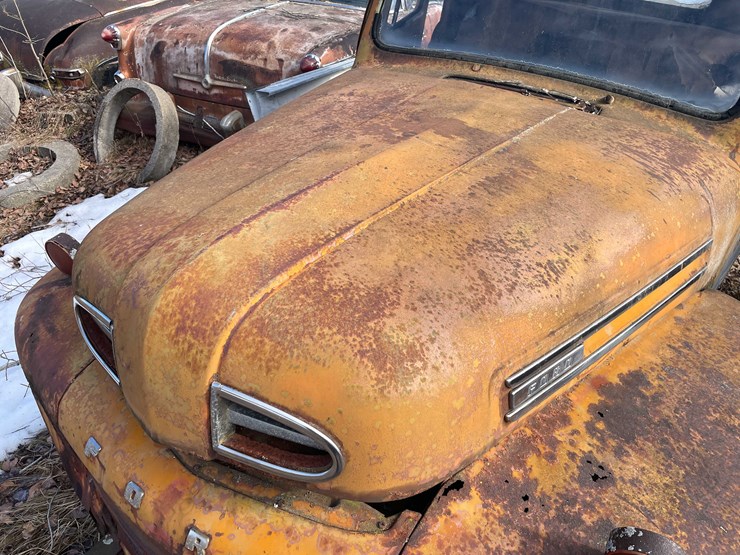 #13026-•-(1)-vintage-truck-and-(2)-vintage-cars-(no-title)-image-14