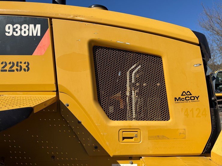 2016-caterpillar-938m-image-29