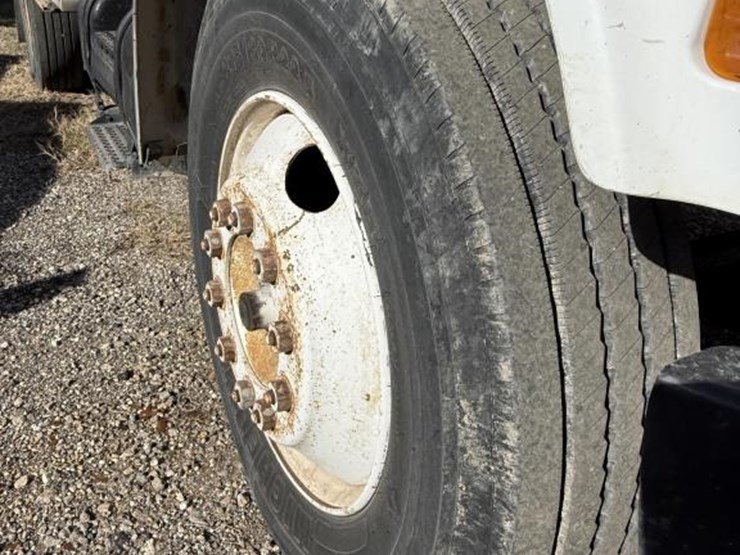 1992-international-4700-image-8