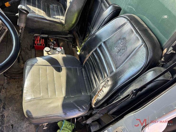 1998-mack-rd688s-image-27