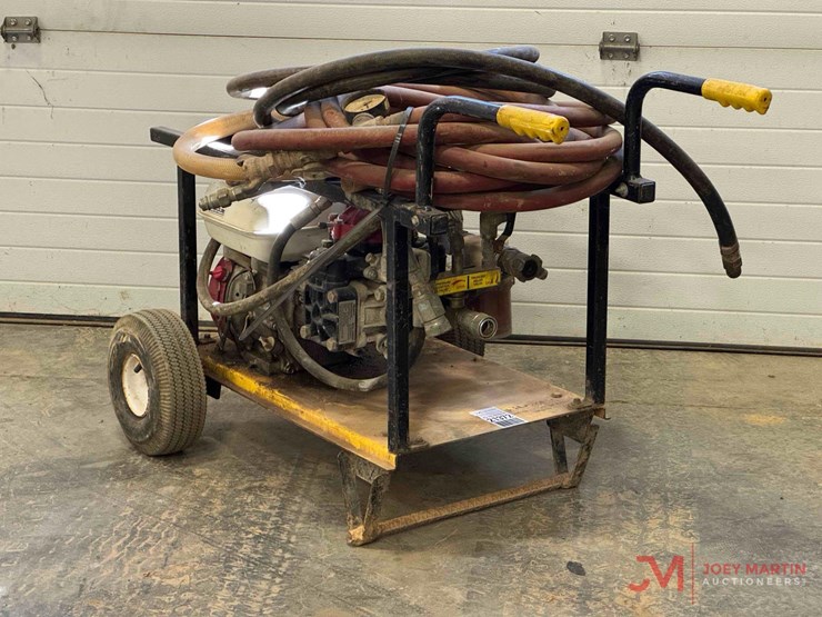 hurcohydrostatic-test-pump-image-1