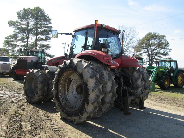 case-ih-magnum-305-image-4