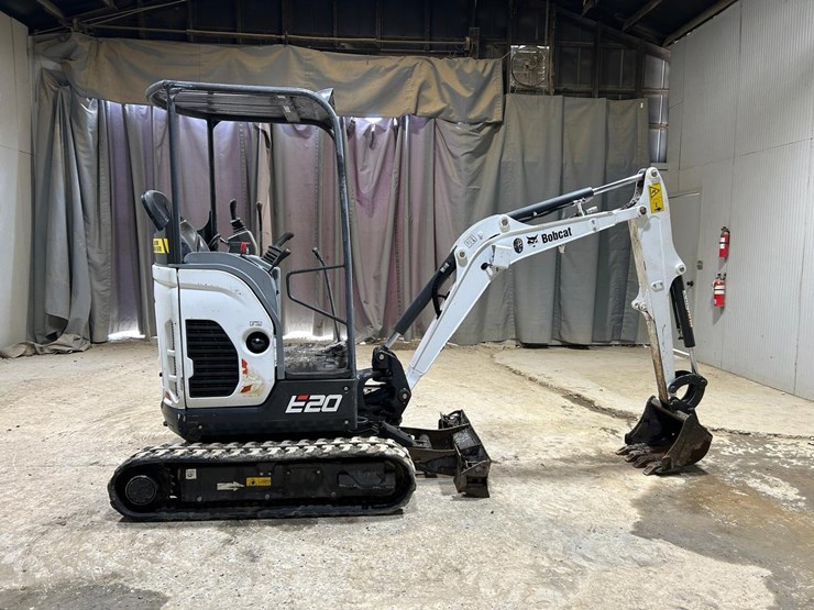2021-bobcat-e20-image-5