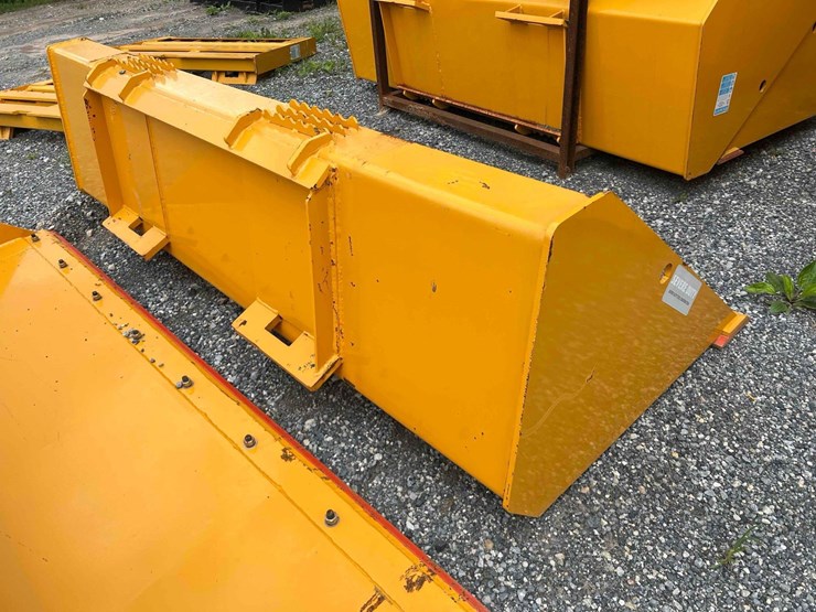 large-bucket-84"-image-3