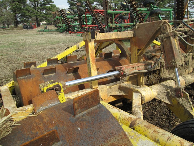 #27325-•-32'-folding-stubble-roller-image-7