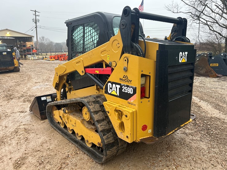 2017-caterpillar-259d-image-3
