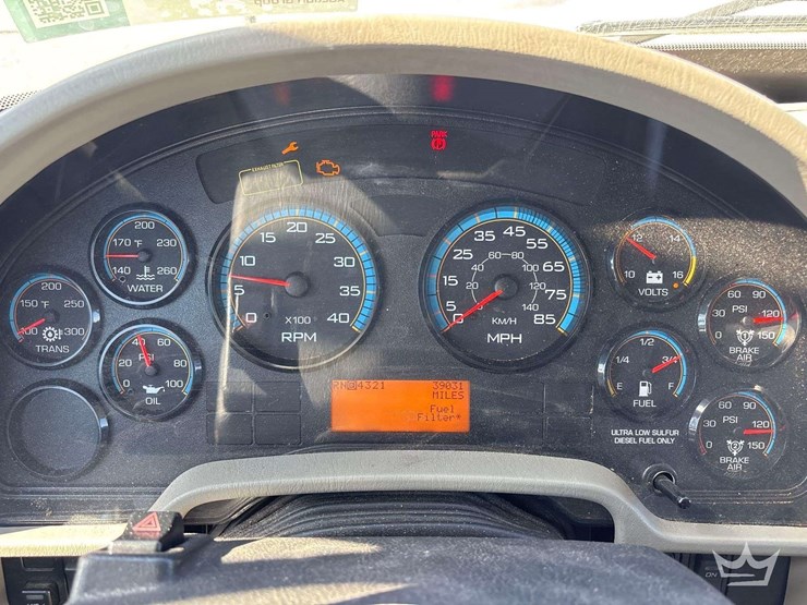 2014-international-durastar-4300-image-13