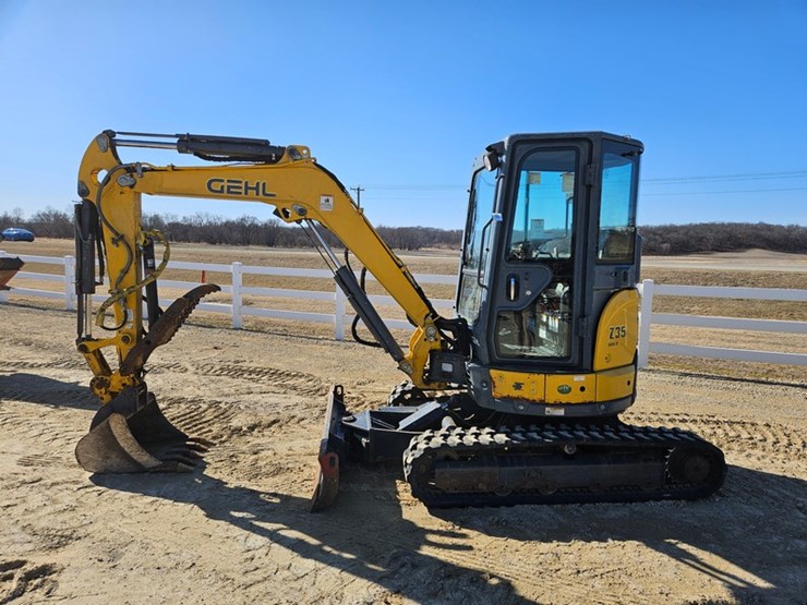 gehl-z35-image-2