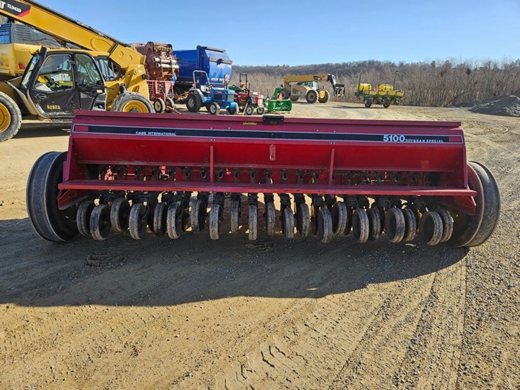 case-ih-5100-image-4