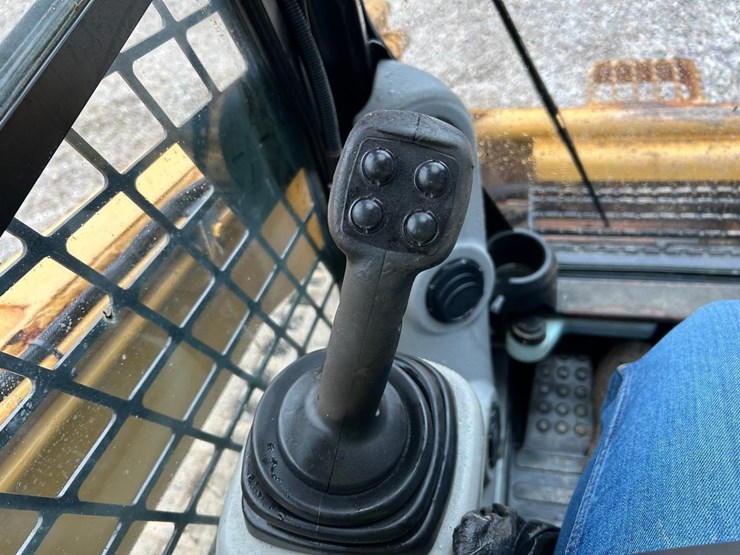 caterpillar-279c-image-26