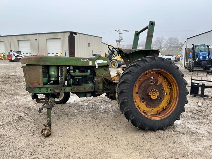 john-deere-3010-image-5