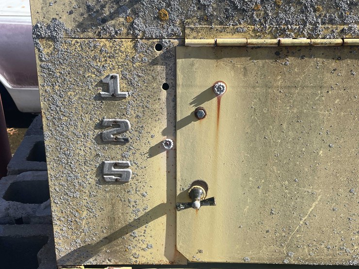 #13065-•-le-roi-gas-powered-generator-on-wheels-image-14