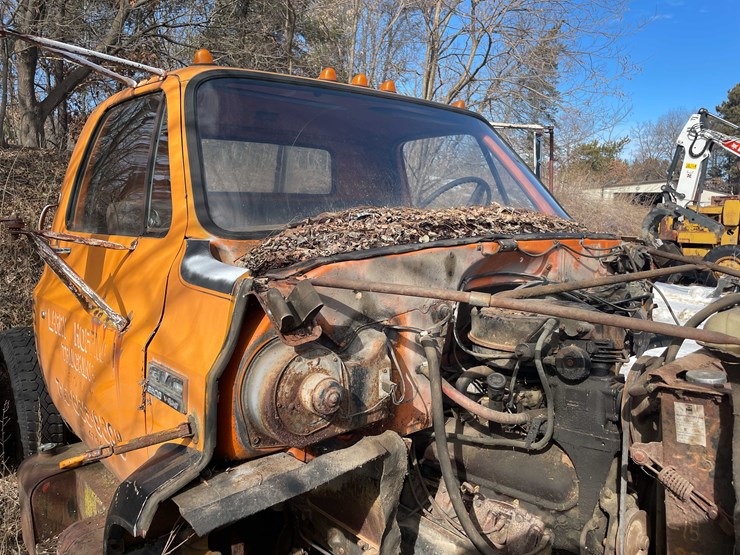 #13018-•-1974-gmc-6500-tractor-(has-wi-title)-image-99