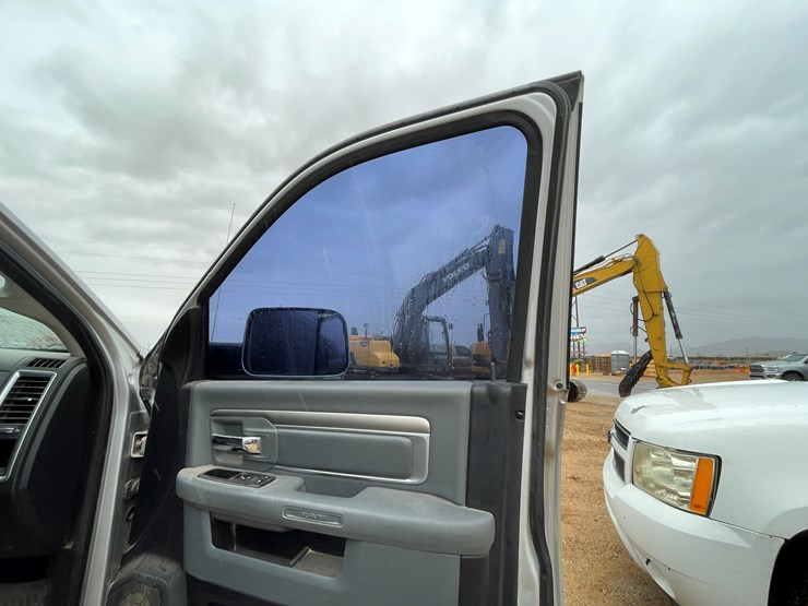 2014-dodge-2500-image-7