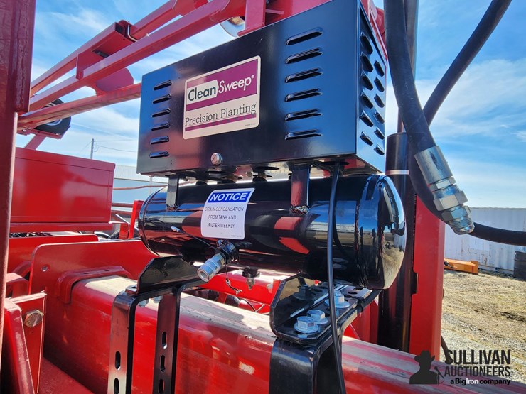 2013-case-ih-1250-image-17