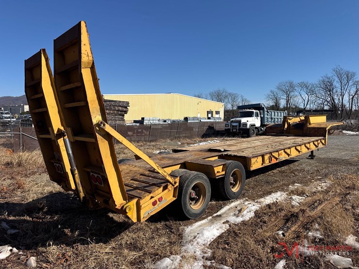 1971-rogers-lowboy-image-3