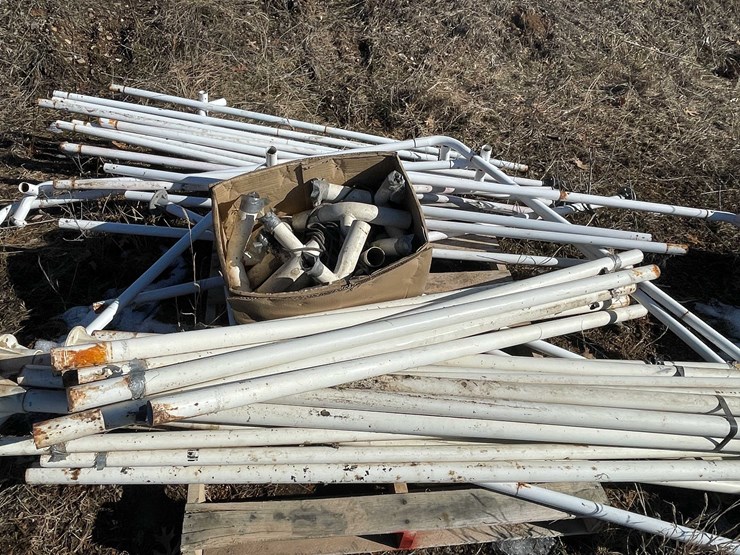 #13086-•-pallet-of-metal-poles-image-3