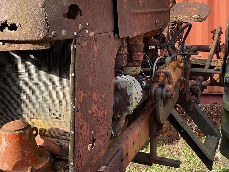 avery-parts-tractor-image-17